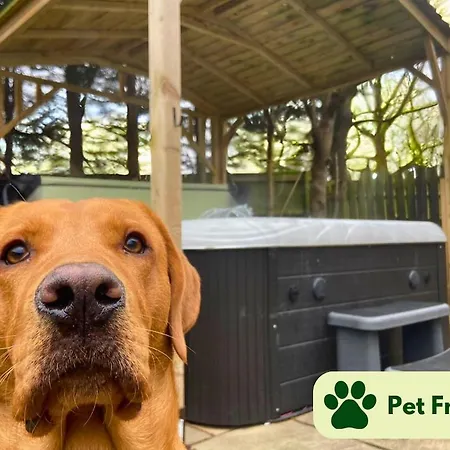 Nyaraló Hot Tub - Pool Table, York