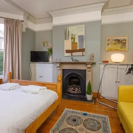 Hot Tub - Pool Table, Nyaraló