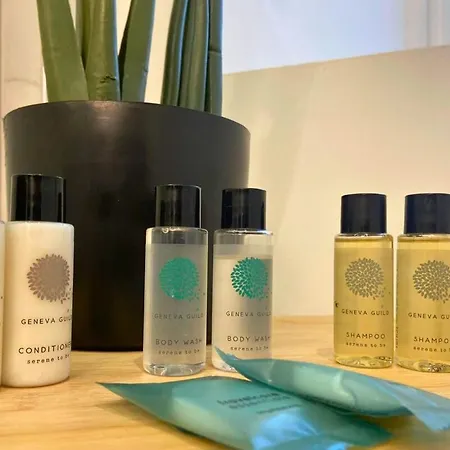 Hot Tub - Pool Table, *