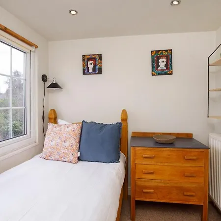Hot Tub - Pool Table, Holiday home York