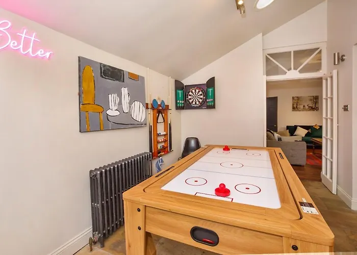 Hot Tub - Pool Table, York