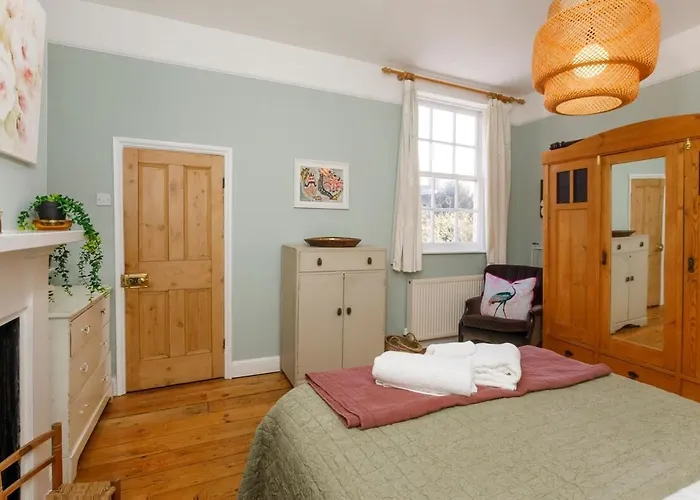 Hot Tub - Pool Table,