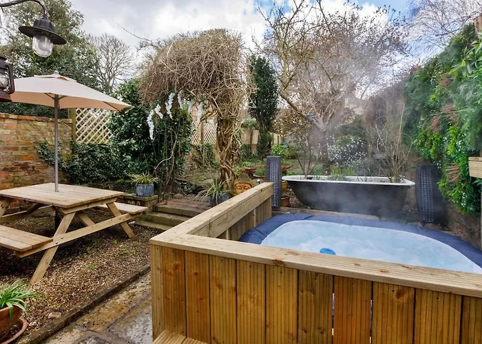 Hébergement de vacances Hot Tub - Pool Table, *