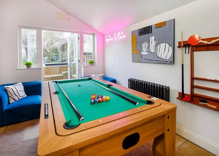 Hot Tub - Pool Table, Hébergement de vacances *